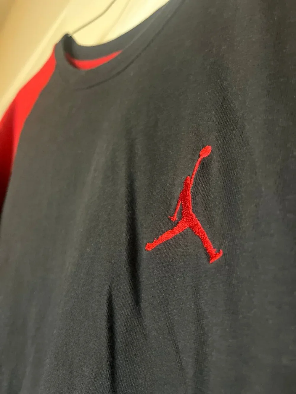 Nike Air Jordan 23 True 3/4 Raglan Tee Black/Red - Size Large
